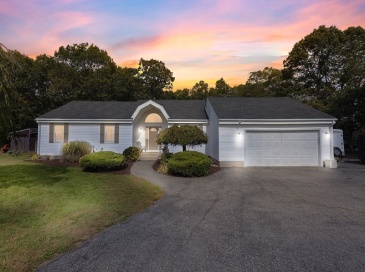 50 Dexter Ave, Seekonk, Massachusetts, 3 Bedrooms Bedrooms, 6 Rooms Rooms,2 BathroomsBathrooms,Residential,For Sale,Dexter Ave,73438905