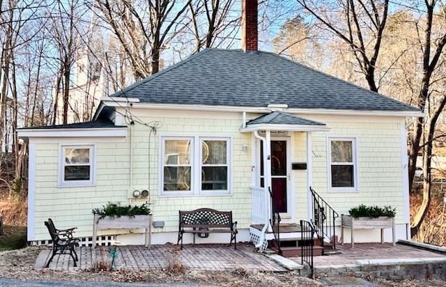 447 Stevens St, North Andover, Massachusetts, 1 Bedroom Bedrooms, 4 Rooms Rooms,1 BathroomBathrooms,Residential,For Sale,Stevens St,73463457