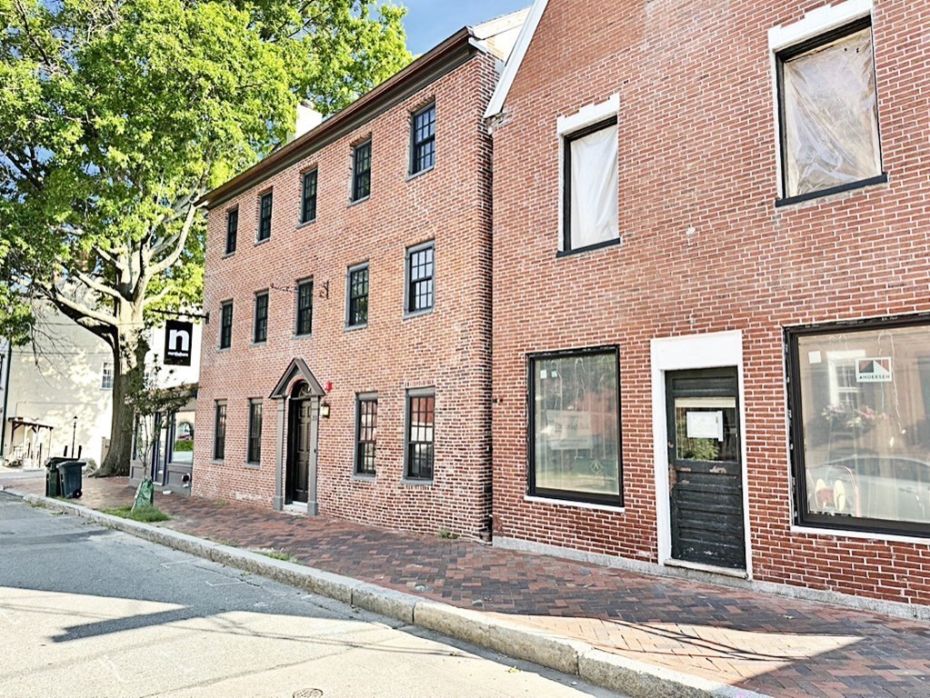 21-23 Middle, Newburyport, Massachusetts, ,Commercial Sale,For Sale,Middle,73427372