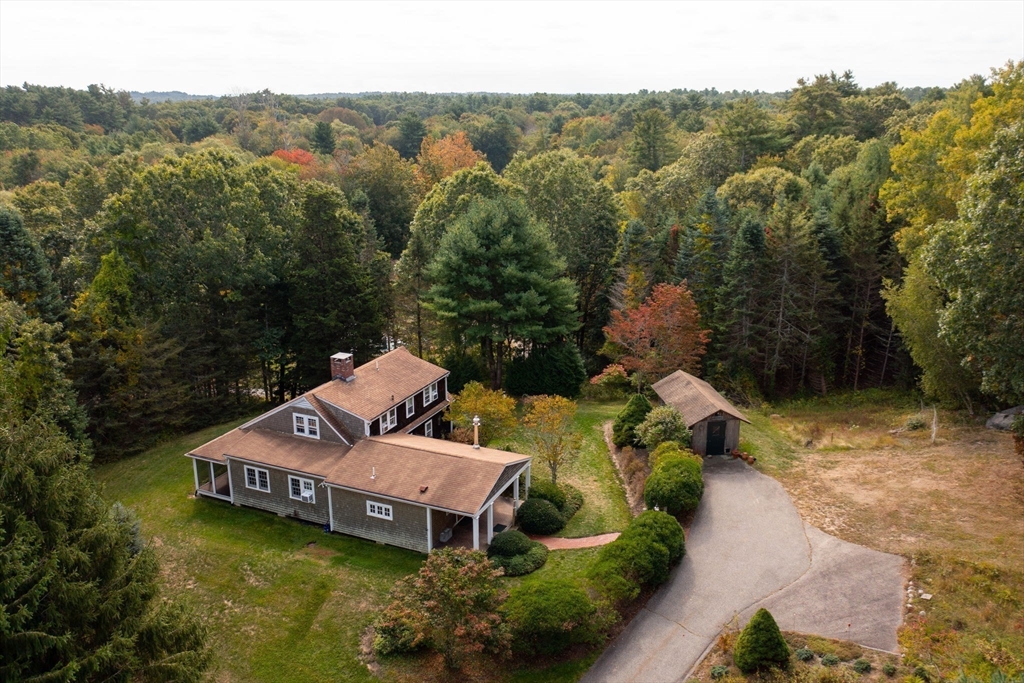 431 Moraine St, Marshfield, Massachusetts, 2 Bedrooms Bedrooms, 7 Rooms Rooms,1.5 BathroomsBathrooms,Residential,For Sale,Moraine St,73435926