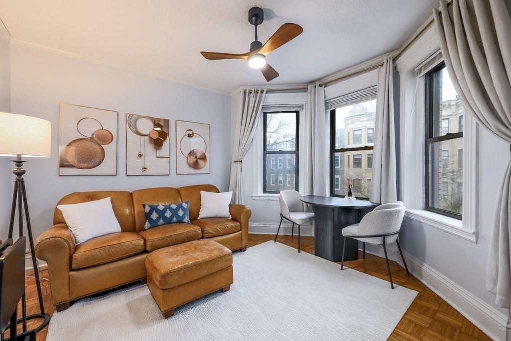 51 Park Dr, Boston, Massachusetts, 1 Bedroom Bedrooms, 3 Rooms Rooms,1 BathroomBathrooms,Residential,For Sale,Park Dr,73489700