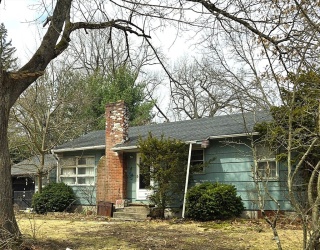 52 Bremen St, Springfield, Massachusetts, 3 Bedrooms Bedrooms, 5 Rooms Rooms,1 BathroomBathrooms,Residential,For Sale,Bremen St,73489712