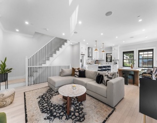 11 Lowell St, Arlington, Massachusetts, 4 Bedrooms Bedrooms, 7 Rooms Rooms,4 BathroomsBathrooms,Residential,For Sale,Lowell St,73489688