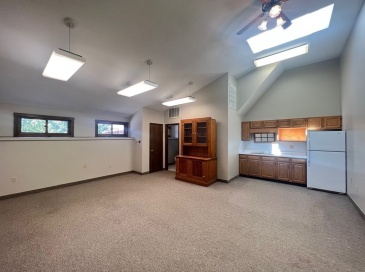 32 Elm, Westfield, Massachusetts, ,Commercial Lease,For Rent,Elm,73489739