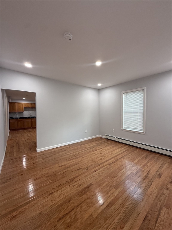 78 Hollis St., Worcester, Massachusetts, 3 Bedrooms Bedrooms, 6 Rooms Rooms,1 BathroomBathrooms,Residential Lease,For Rent,Hollis St.,73489749