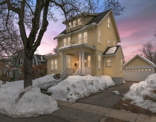 10 Winchester St, Haverhill, Massachusetts, 4 Bedrooms Bedrooms, 9 Rooms Rooms,2.5 BathroomsBathrooms,Residential,For Sale,Winchester St,73482829