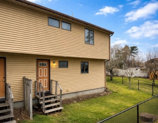 284 Washington St, Taunton, Massachusetts, 3 Bedrooms Bedrooms, 7 Rooms Rooms,2 BathroomsBathrooms,Residential Lease,For Rent,Washington St,73489782