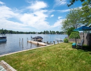 45 Point Pleasant Rd, Webster, Massachusetts, 2 Bedrooms Bedrooms, 5 Rooms Rooms,2 BathroomsBathrooms,Residential,For Sale,Point Pleasant Rd,73489888