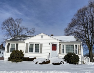 9 Turin Rd, Worcester, Massachusetts, 3 Bedrooms Bedrooms, 5 Rooms Rooms,1 BathroomBathrooms,Residential Lease,For Rent,Turin Rd,73489895