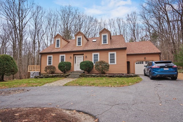 164 Oxford Rd, Charlton, Massachusetts, 4 Bedrooms Bedrooms, 7 Rooms Rooms,3 BathroomsBathrooms,Residential,For Sale,Oxford Rd,73480209