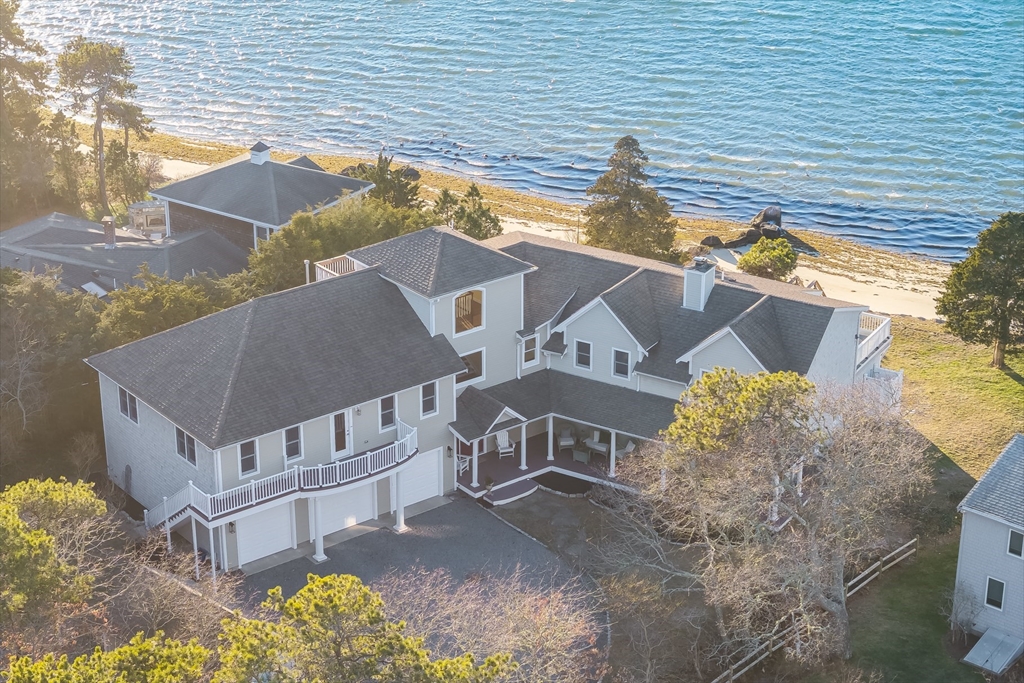 15 Seconsett Point Rd, Mashpee, Massachusetts, 5 Bedrooms Bedrooms, 11 Rooms Rooms,6 BathroomsBathrooms,Residential,For Sale,Seconsett Point Rd,73489948