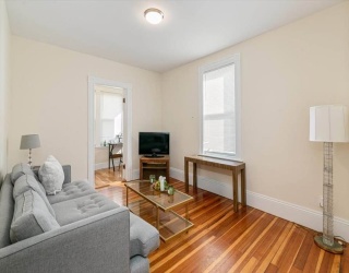 412 Cabot, Beverly, Massachusetts, 1 Bedroom Bedrooms, 3 Rooms Rooms,1 BathroomBathrooms,Residential Lease,For Rent,Cabot,73489951