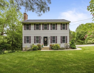 16 Peterson Rd, Palmer, Massachusetts, 4 Bedrooms Bedrooms, 7 Rooms Rooms,2.5 BathroomsBathrooms,Residential,For Sale,Peterson Rd,73489962