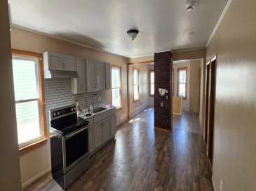 18 Bullard St, New Bedford, Massachusetts, 3 Bedrooms Bedrooms, 5 Rooms Rooms,1 BathroomBathrooms,Residential Lease,For Rent,Bullard St,73489985 18 Bullard St, New Bedford, Massachusetts, 3 Bedrooms Bedrooms, 5 Rooms Rooms,1 BathroomBathrooms,Residential Lease,For Rent,Bullard St,73489985