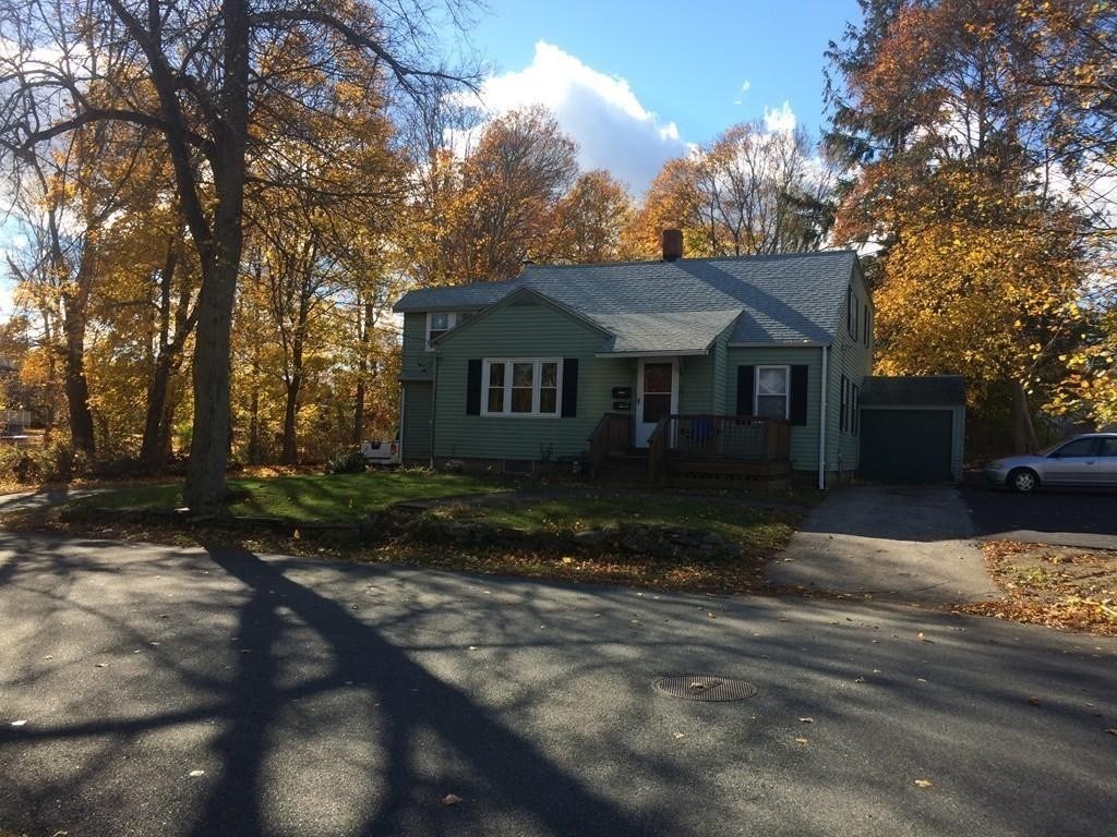 3 Wilmarth St, Taunton, Massachusetts, 2 Bedrooms Bedrooms, 5 Rooms Rooms,1 BathroomBathrooms,Residential Lease,For Rent,Wilmarth St,73490031