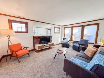 248 Corey Rd, Boston, Massachusetts, 3 Bedrooms Bedrooms, 5 Rooms Rooms,1 BathroomBathrooms,Residential Lease,For Rent,Corey Rd,73475898