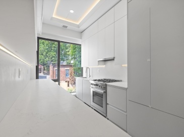 1578 Beacon, Boston, Massachusetts, 4 Bedrooms Bedrooms, 9 Rooms Rooms,4 BathroomsBathrooms,Residential Lease,For Rent,Beacon,73490045 1578 Beacon, Boston, Massachusetts, 4 Bedrooms Bedrooms, 9 Rooms Rooms,4 BathroomsBathrooms,Residential Lease,For Rent,Beacon,73490045