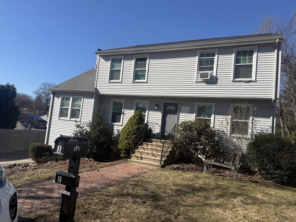 13 Simone, Worcester, Massachusetts, 1 Bedroom Bedrooms, 4 Rooms Rooms,1 BathroomBathrooms,Residential Lease,For Rent,Simone,73490052