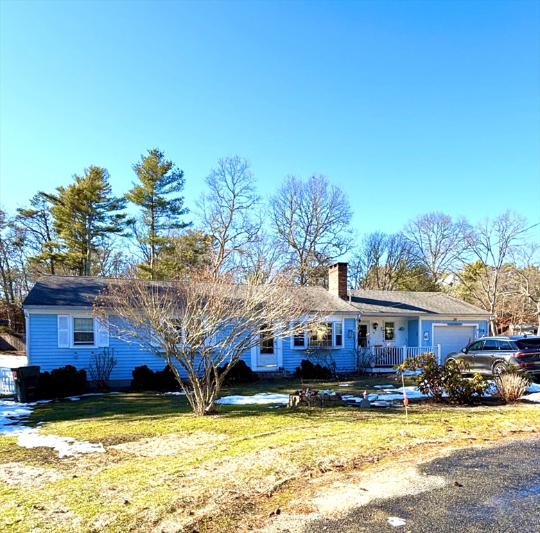 31 Galahad Cir, Barnstable, Massachusetts, 4 Bedrooms Bedrooms, 8 Rooms Rooms,3 BathroomsBathrooms,Residential,For Sale,Galahad Cir,73484916