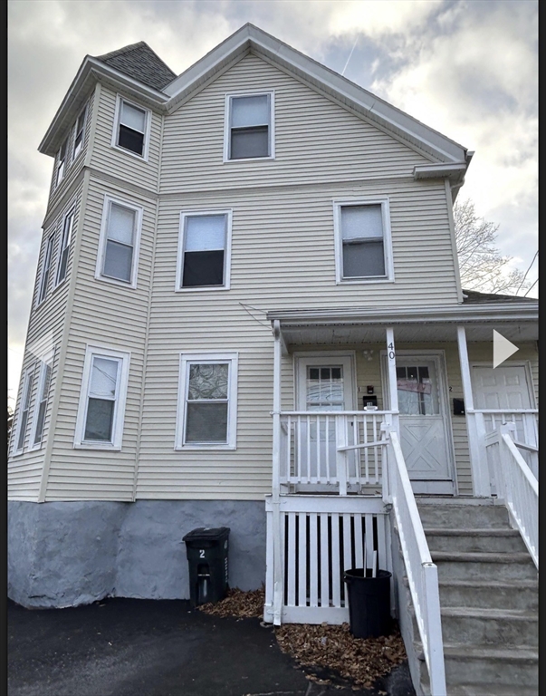 40 Hurd, Melrose, Massachusetts, 2 Bedrooms Bedrooms, 6 Rooms Rooms,1 BathroomBathrooms,Residential Lease,For Rent,Hurd,73490099