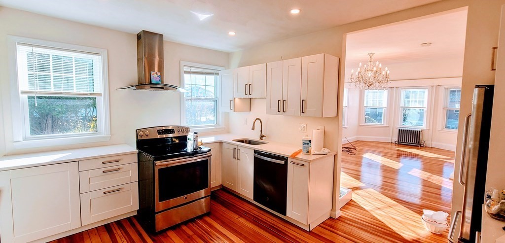 186 Independence Ave, Quincy, Massachusetts, 3 Bedrooms Bedrooms, 5 Rooms Rooms,1 BathroomBathrooms,Residential Lease,For Rent,Independence Ave,73490122