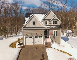 46 True Rd, Salisbury, Massachusetts, 4 Bedrooms Bedrooms, 7 Rooms Rooms,3 BathroomsBathrooms,Residential,For Sale,True Rd,73490127