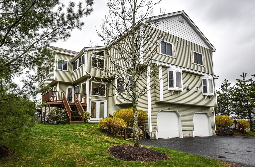 153 America Blvd, Ashland, Massachusetts, 2 Bedrooms Bedrooms, 5 Rooms Rooms,2.5 BathroomsBathrooms,Residential,For Sale,America Blvd,73487449