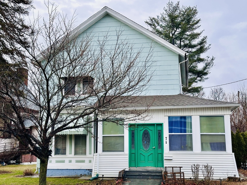 7 Washington St, Westfield, Massachusetts, 3 Bedrooms Bedrooms, 6 Rooms Rooms,1.5 BathroomsBathrooms,Residential,For Sale,Washington St,73490057