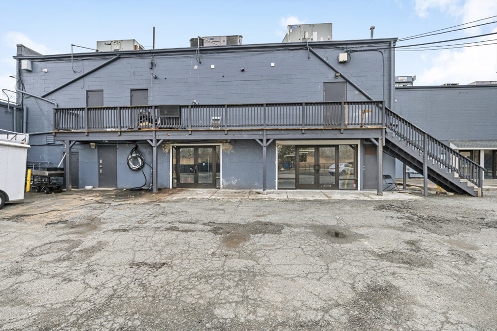 32 Hamilton Street, Saugus, Massachusetts, ,Commercial Lease,For Rent,Hamilton Street,73490166