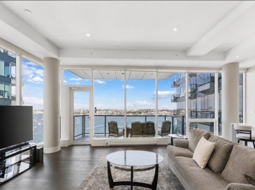 50 Liberty Dr, Boston, Massachusetts, 2 Bedrooms Bedrooms, 5 Rooms Rooms,2.5 BathroomsBathrooms,Residential,For Sale,Liberty Dr,73490129