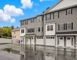 1418 Main St, Tewksbury, Massachusetts, 2 Bedrooms Bedrooms, 5 Rooms Rooms,1.5 BathroomsBathrooms,Residential,For Sale,Main St,73490267