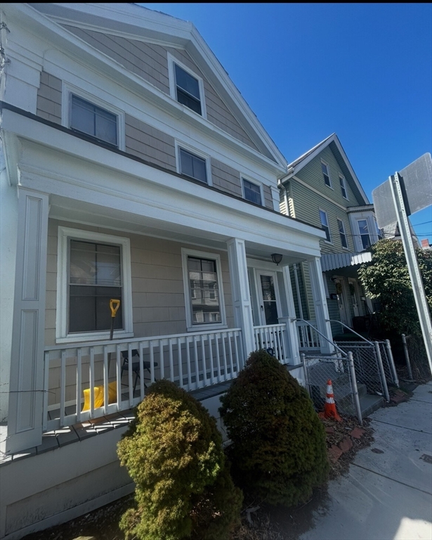 4 St Mary Rd, Cambridge, Massachusetts, 5 Bedrooms Bedrooms, 10 Rooms Rooms,2 BathroomsBathrooms,Residential Lease,For Rent,St Mary Rd,73490275