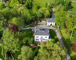 186 Main St, Groton, Massachusetts, 4 Bedrooms Bedrooms, 10 Rooms Rooms,5 BathroomsBathrooms,Residential,For Sale,Main St,73490286