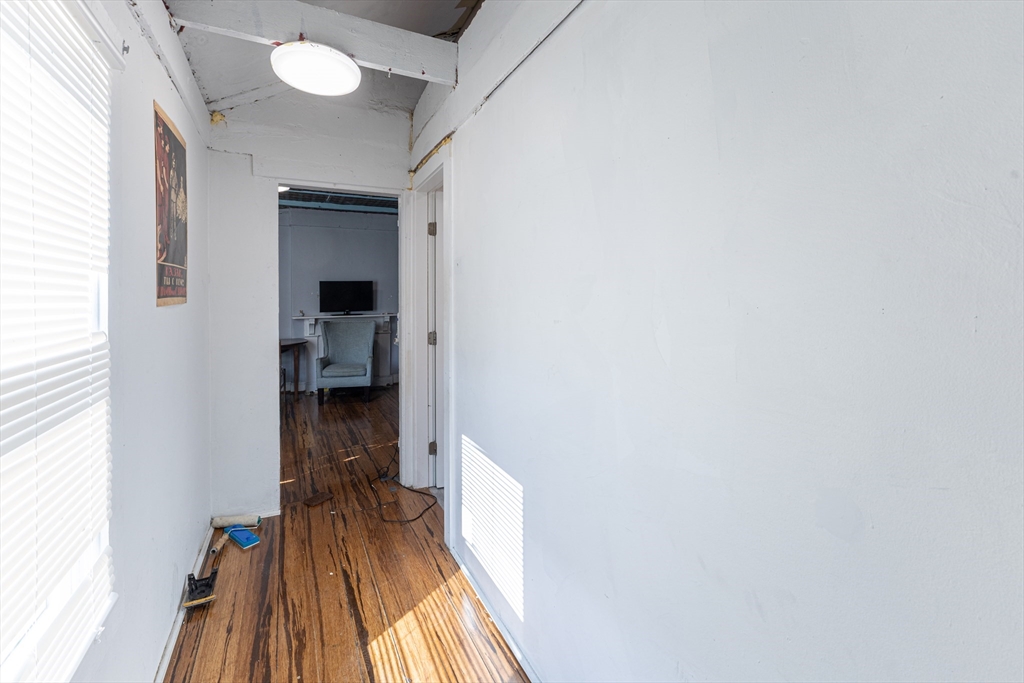 2 Appian Way, Boston, Massachusetts, 1 Bedroom Bedrooms, 3 Rooms Rooms,1 BathroomBathrooms,Residential Lease,For Rent,Appian Way,73490293