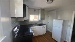 35A Tudor Street, Lynn, Massachusetts, 1 Bedroom Bedrooms, 3 Rooms Rooms,1 BathroomBathrooms,Residential Lease,For Rent,Tudor Street,73483505