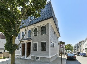 459 E 8th, Boston, Massachusetts, 3 Bedrooms Bedrooms, 7 Rooms Rooms,3.5 BathroomsBathrooms,Residential Lease,For Rent,E 8th,73486463