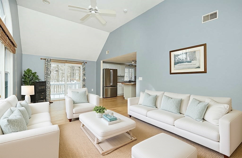 35 Sproul Rd, Hanover, Massachusetts, 4 Bedrooms Bedrooms, 9 Rooms Rooms,3.5 BathroomsBathrooms,Residential,For Sale,Sproul Rd,73469583