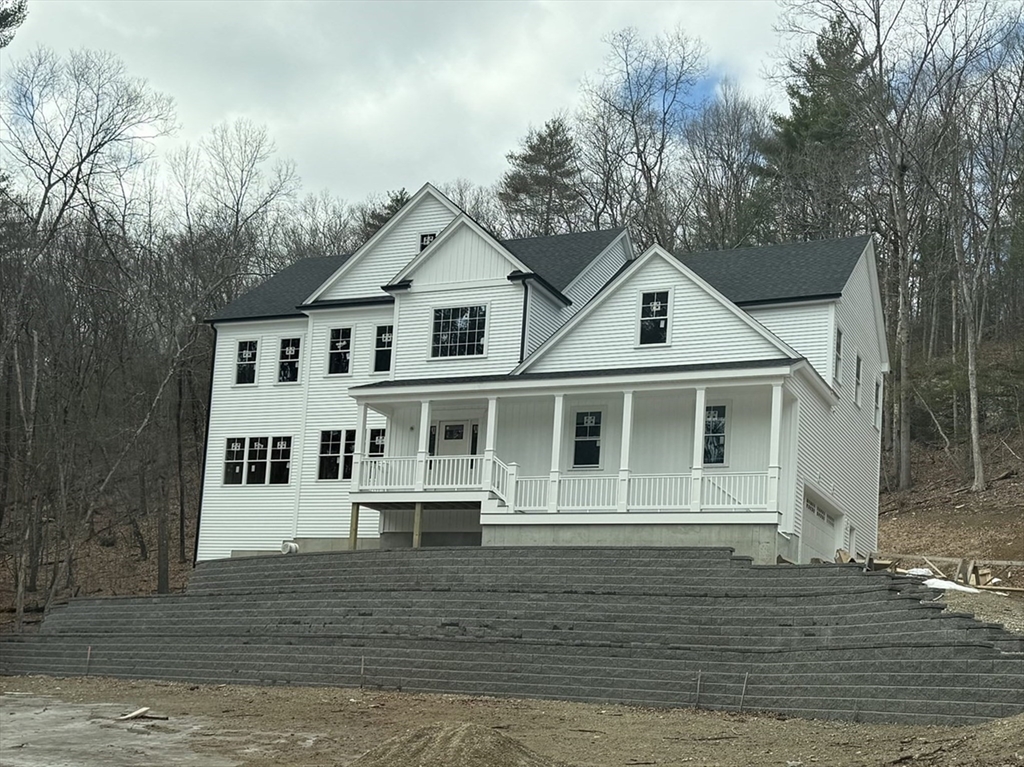 99 W River St, Upton, Massachusetts, 4 Bedrooms Bedrooms, 9 Rooms Rooms,3.5 BathroomsBathrooms,Residential,For Sale,W River St,73490363