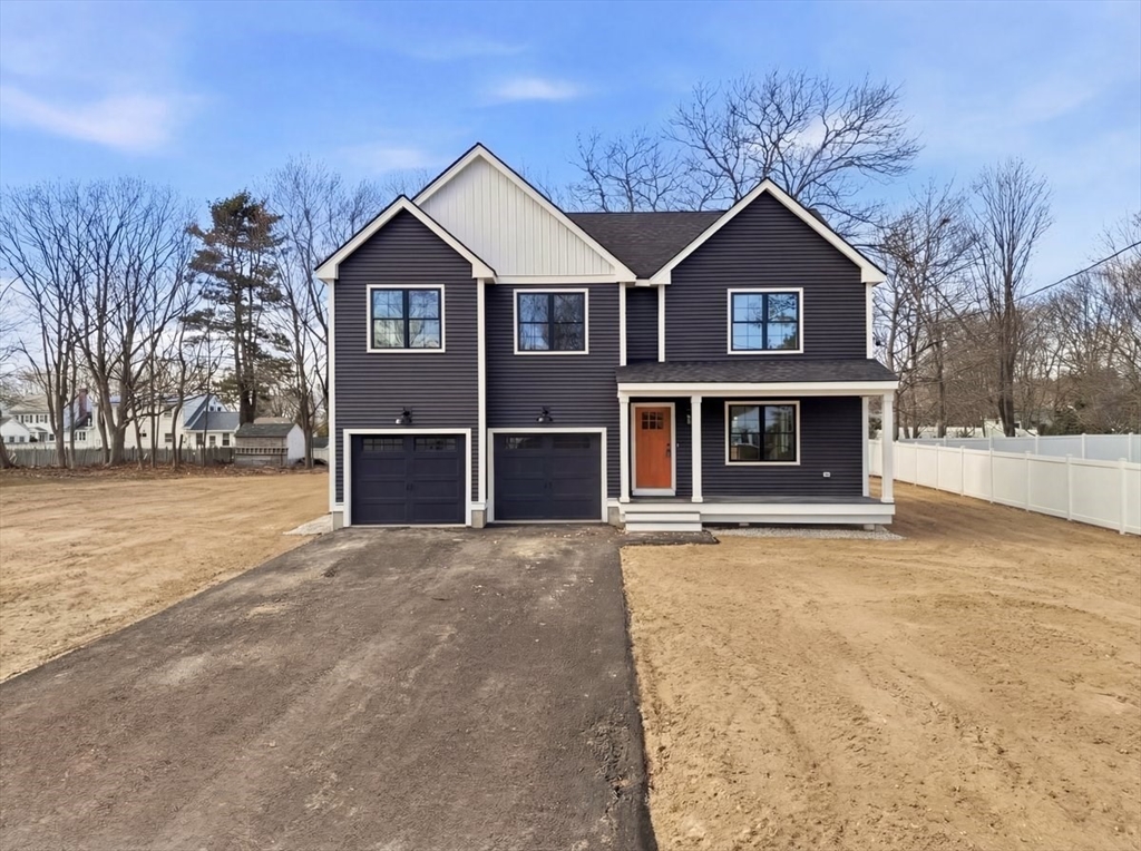 33 Donahue Way, Stoughton, Massachusetts, 4 Bedrooms Bedrooms, 7 Rooms Rooms,2.5 BathroomsBathrooms,Residential,For Sale,Donahue Way,73490367