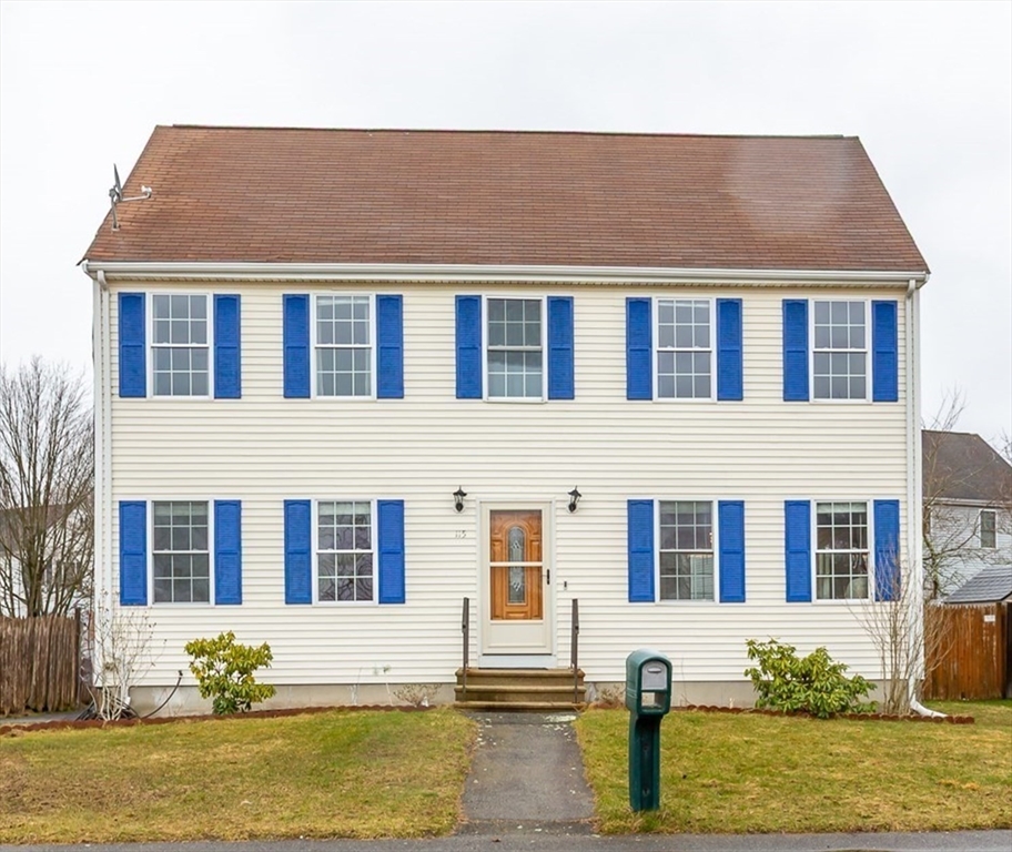 115 Forge River Pkwy, Raynham, Massachusetts, 4 Bedrooms Bedrooms, 7 Rooms Rooms,3 BathroomsBathrooms,Residential,For Sale,Forge River Pkwy,73490481