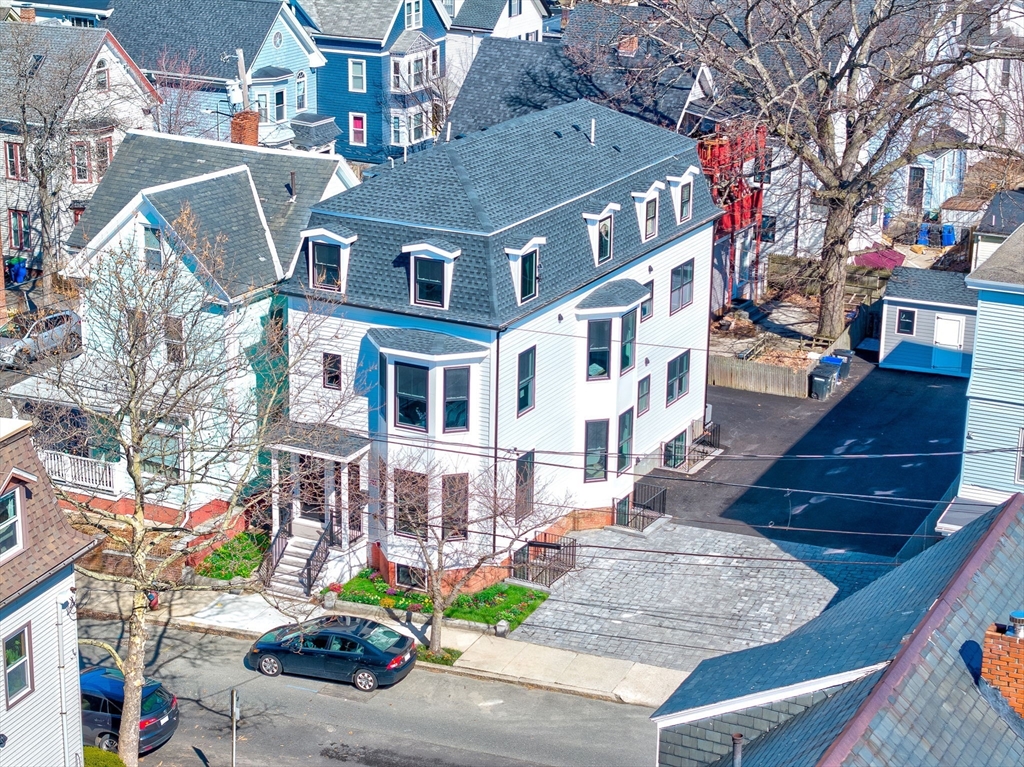 13 Arlington St, Somerville, Massachusetts, 11 Bedrooms Bedrooms, 18 Rooms Rooms,7 BathroomsBathrooms,Residential Income,For Sale,Arlington St,73490395