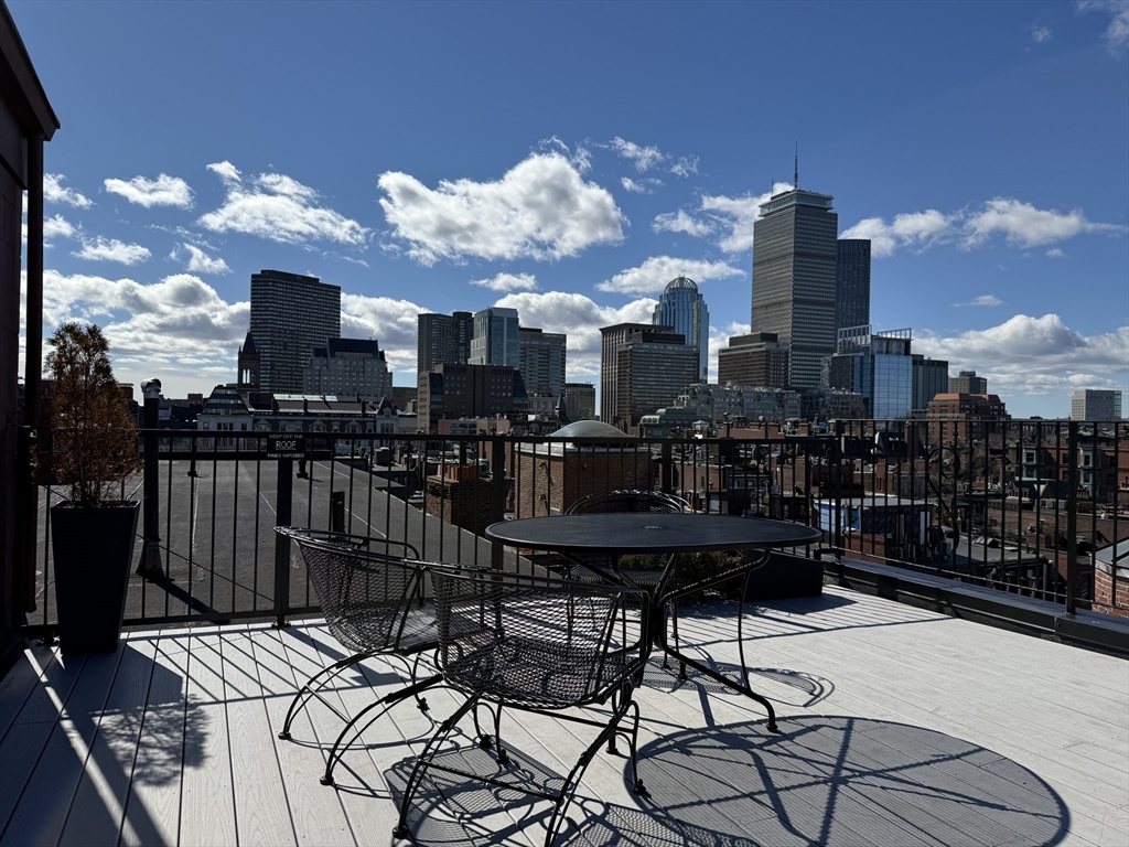 259 Beacon St., Boston, Massachusetts, 1 Bedroom Bedrooms, 3 Rooms Rooms,1 BathroomBathrooms,Residential Lease,For Rent,Beacon St.,73490507