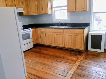 14 Randall St, Taunton, Massachusetts, 3 Bedrooms Bedrooms, 7 Rooms Rooms,1 BathroomBathrooms,Residential Lease,For Rent,Randall St,73490402
