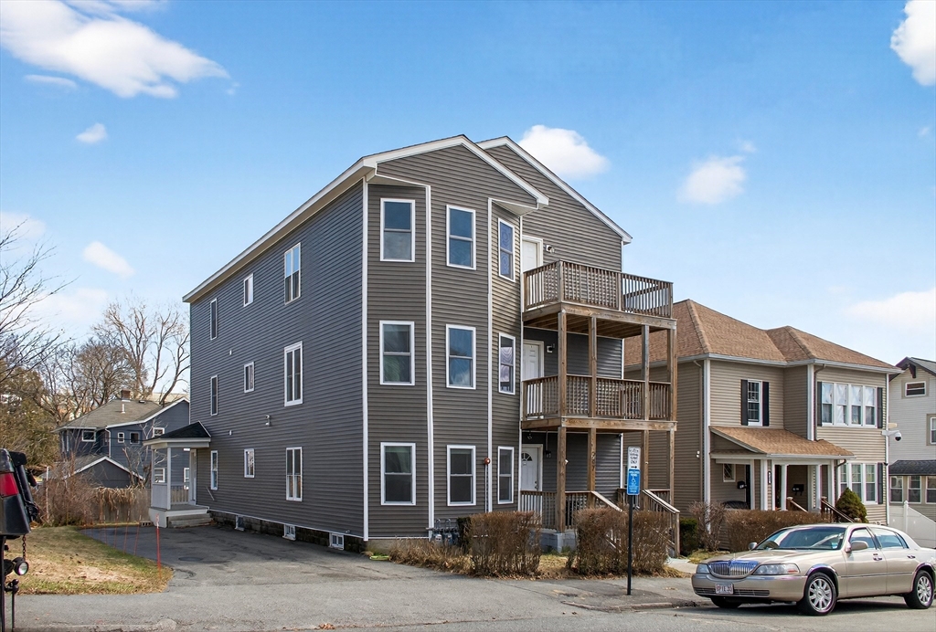 247 Pilgrim Ave, Worcester, Massachusetts, 3 Bedrooms Bedrooms, 6 Rooms Rooms,2 BathroomsBathrooms,Residential Lease,For Rent,Pilgrim Ave,73490428