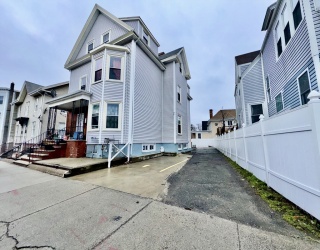 493 Summer St, Lynn, Massachusetts, 9 Bedrooms Bedrooms, 15 Rooms Rooms,3 BathroomsBathrooms,Residential Income,For Sale,Summer St,73490452