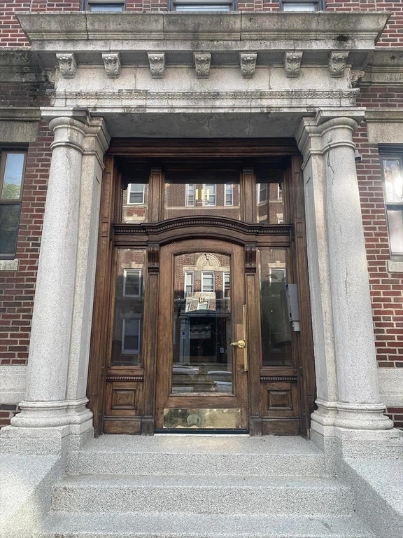 111 Jersey Street, Boston, Massachusetts, 1 Bedroom Bedrooms, 4 Rooms Rooms,1 BathroomBathrooms,Residential Lease,For Rent,Jersey Street,73490465