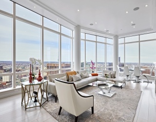 1 Franklin St, Boston, Massachusetts, 3 Bedrooms Bedrooms, 5 Rooms Rooms,4.5 BathroomsBathrooms,Residential,For Sale,Franklin St,73490562