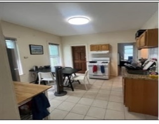 240 Western Ave, Cambridge, Massachusetts, 2 Bedrooms Bedrooms, 5 Rooms Rooms,1 BathroomBathrooms,Residential Lease,For Rent,Western Ave,73490582