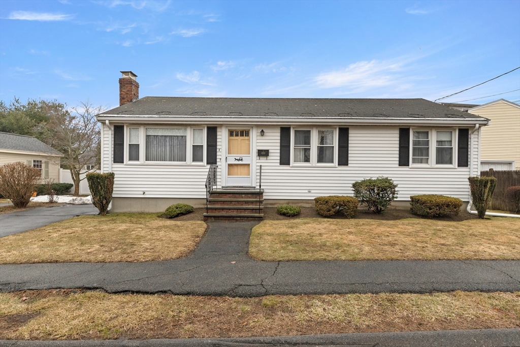 3 Margaret Rd, Peabody, Massachusetts, 3 Bedrooms Bedrooms, 5 Rooms Rooms,1.5 BathroomsBathrooms,Residential,For Sale,Margaret Rd,73490668