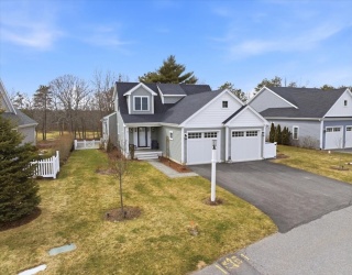 32 Pebble Beach Dr, Plymouth, Massachusetts, 3 Bedrooms Bedrooms, 7 Rooms Rooms,3.5 BathroomsBathrooms,Residential,For Sale,Pebble Beach Dr,73490623